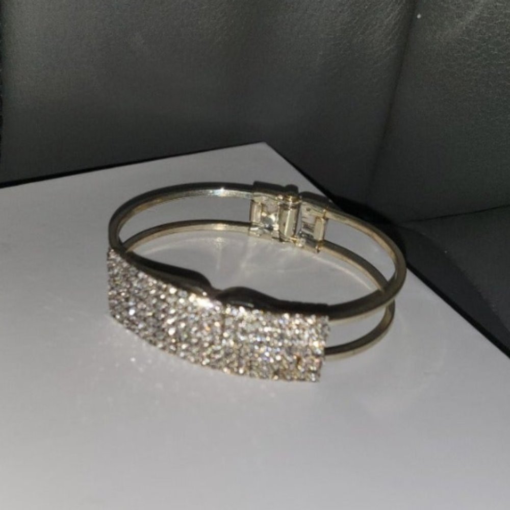 Nwot Ruby Red Rhinestone Set - image 3